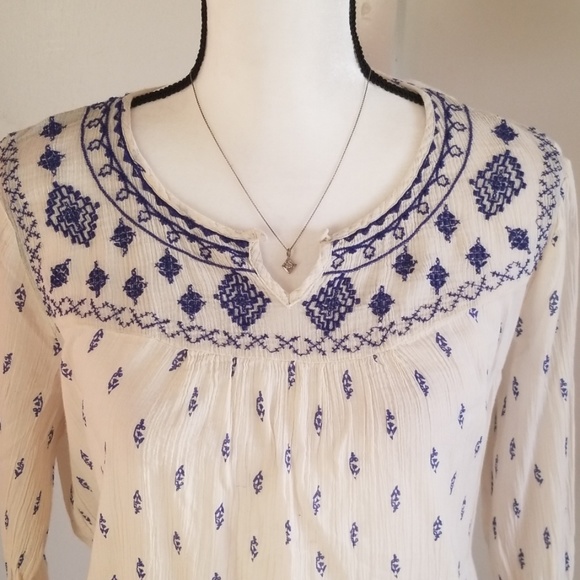 Lucky Brand Tops - Lucky Brand Embroidered peasant blouse